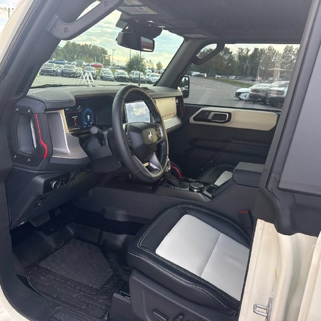 Pre-Owned 2026 Ford Bronco Outer Banks - photo - 14