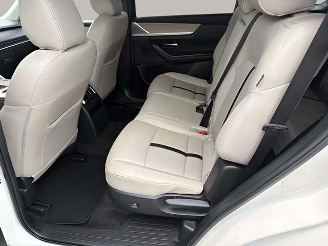 Pre-Owned 2025 Mazda CX-90 3.3 Turbo Premium - photo - 30