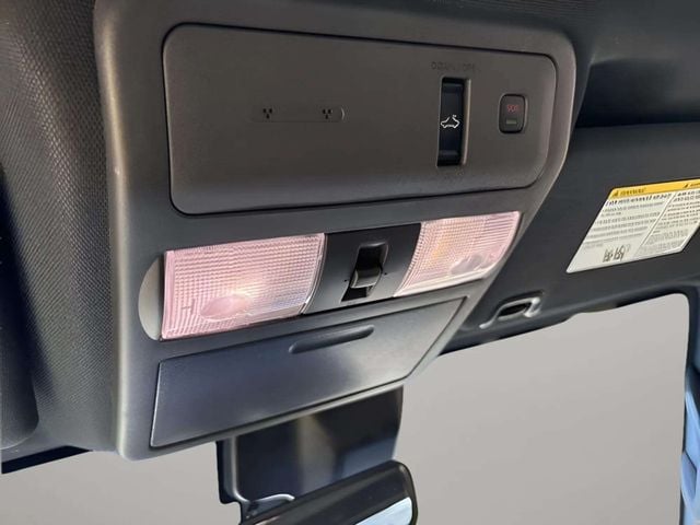 Pre-Owned 2025 Nissan Frontier PRO-4X - photo - 24