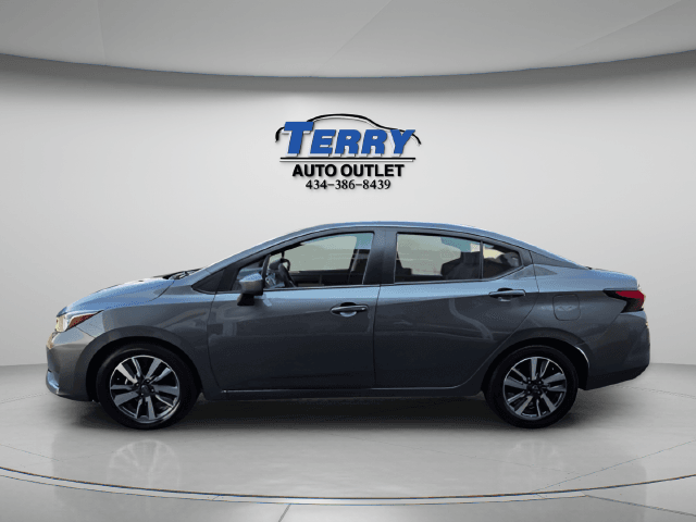 Pre-Owned 2023 Nissan Versa 1.6 SV - photo - 2