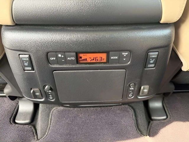 Pre-Owned 2020 Nissan Armada Platinum - photo - 3