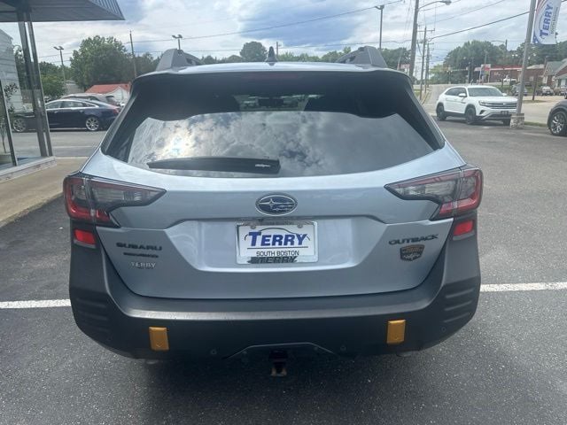 Pre-Owned 2024 Subaru Outback Wilderness - photo - 3