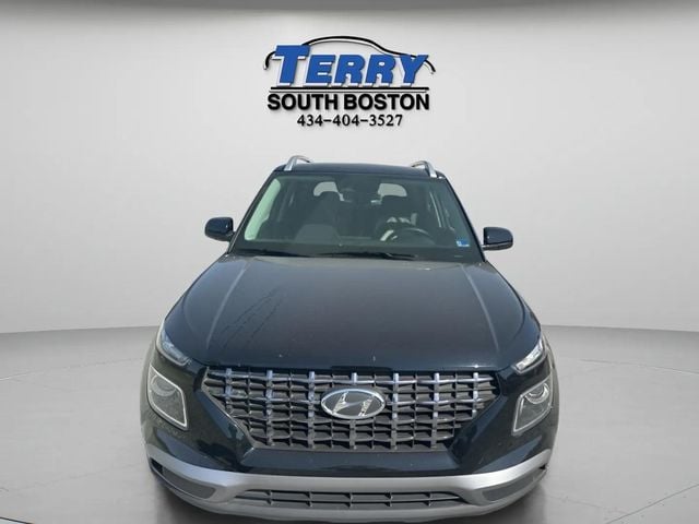 Pre-Owned 2025 Hyundai Venue SEL - photo - 1