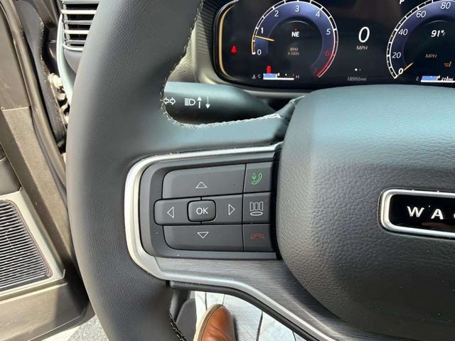 Pre-Owned 2025 Jeep Wagoneer Series III - photo - 9