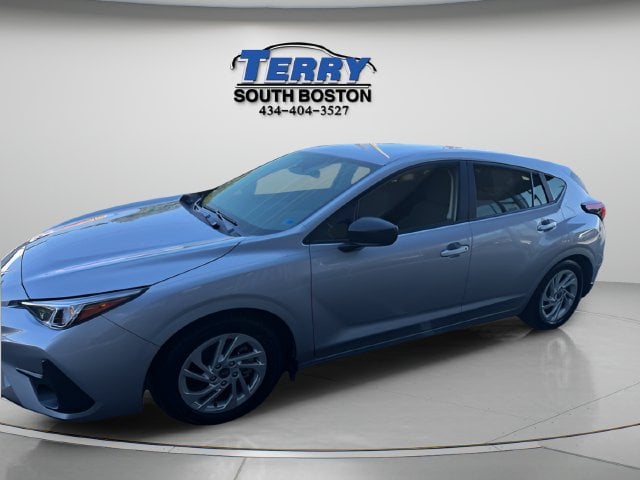 Pre-Owned 2024 Subaru Impreza Base - photo - 2