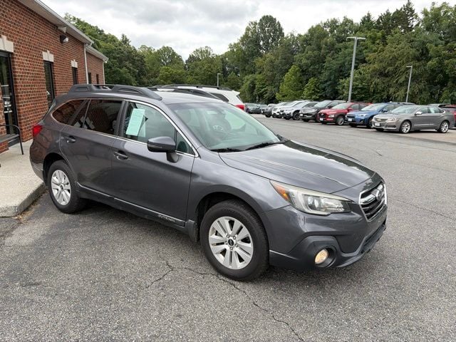 Pre-Owned 2018 Subaru Outback 2.5i Premium - photo - 1