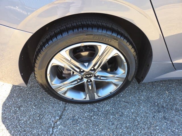 Pre-Owned 2024 Kia K5 EX - photo - 10