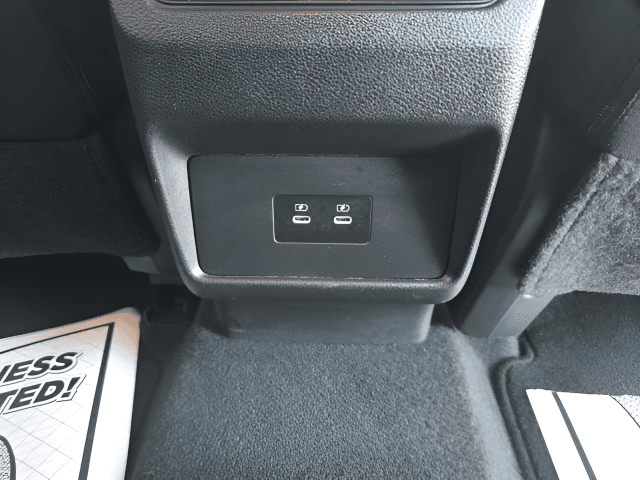 Pre-Owned 2025 Nissan Rogue SV - photo - 13