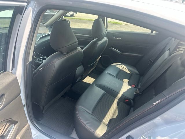 Pre-Owned 2024 Nissan Altima 2.5 SR - photo - 15