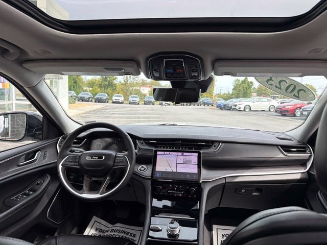Pre-Owned 2023 Jeep Grand Cherokee L Limited - photo - 22