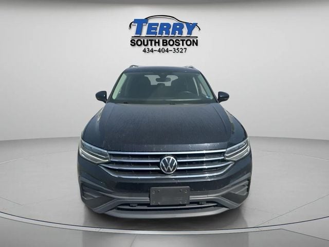 Pre-Owned 2022 Volkswagen Tiguan 2.0T SE - photo - 0