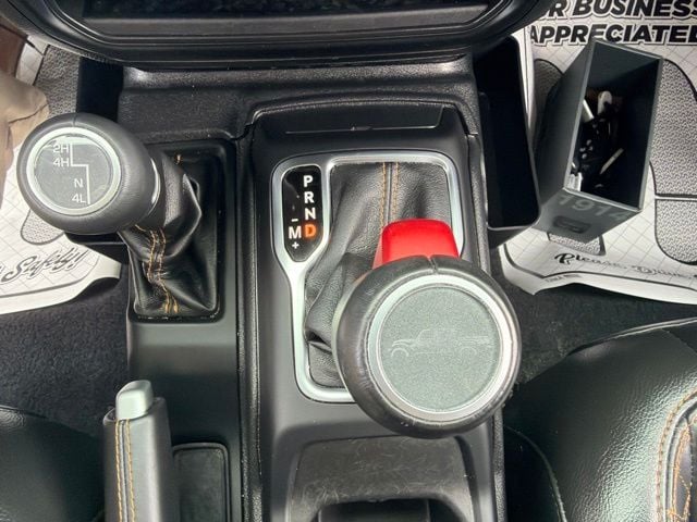 Pre-Owned 2022 Jeep Gladiator Overland - photo - 21
