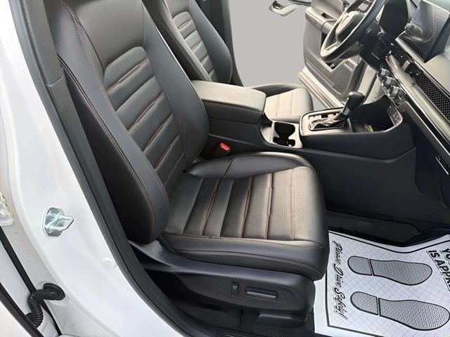 Pre-Owned 2025 Honda CR-V Hybrid Sport Touring - photo - 22