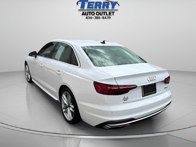 Pre-Owned 2024 Audi A4 45 S line Premium Plus - photo - 4