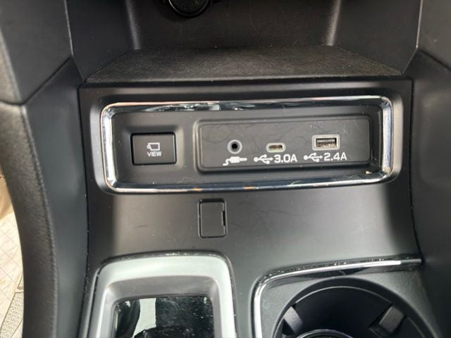 Pre-Owned 2024 Subaru Ascent Limited - photo - 24