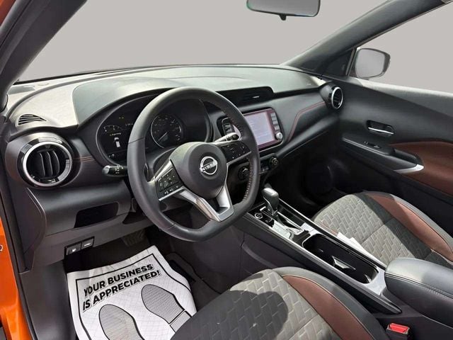 Pre-Owned 2023 Nissan Kicks SR - photo - 20