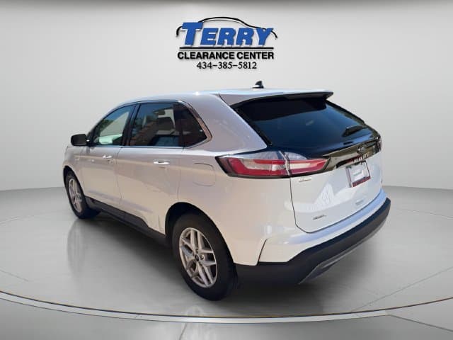 Pre-Owned 2024 Ford Edge SEL - photo - 3