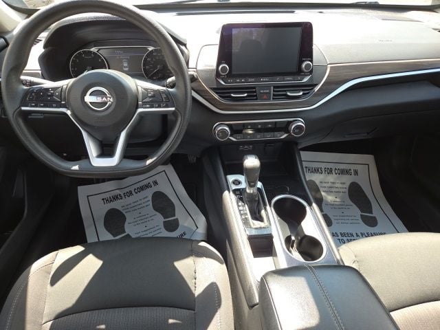 Pre-Owned 2024 Nissan Altima 2.5 SV - photo - 13