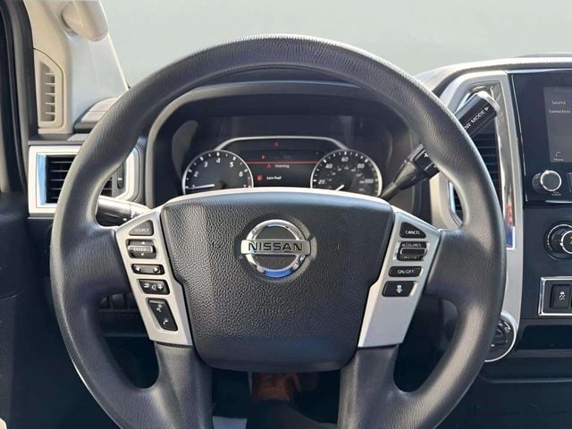 Pre-Owned 2021 Nissan Titan SV - photo - 9