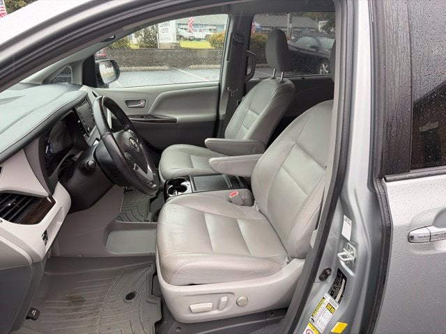 2019 Toyota Sienna XLE Photo in Lynchburg VA 24502