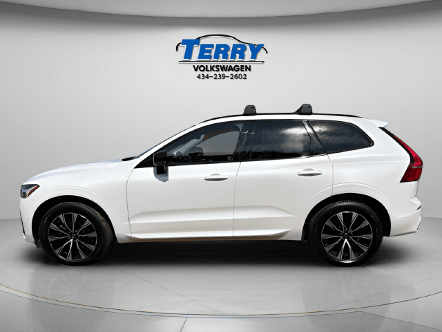 2023 Volvo XC60 B5 Plus Dark Theme Photo in Forest VA 24551