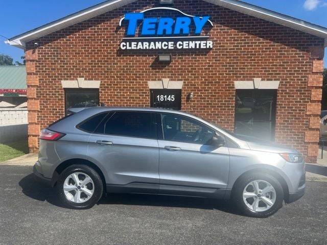 2021 Ford Edge SE Photo in Lynchburg VA 24502