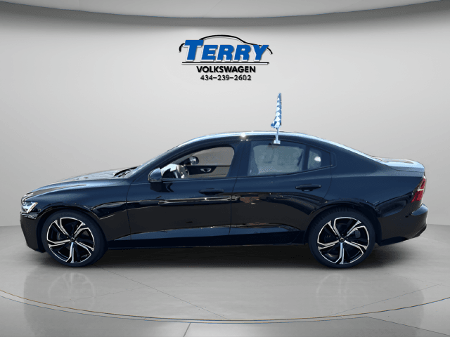2024 Volvo S60 B5 Plus Dark Theme Photo in Lynchburg VA 24502