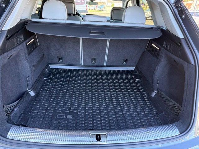 2022 Audi Q5 45 S line Prestige Photo in Boston VA 24592