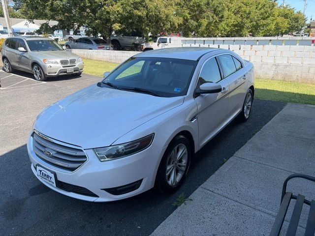 2016 Ford Taurus SEL Photo in Lynchburg VA 24502