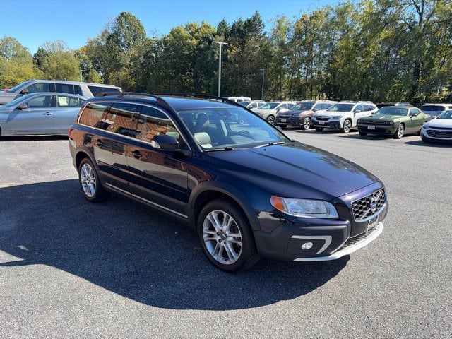 2016 Volvo XC70 T5 Premier Photo in Lynchburg VA 24502