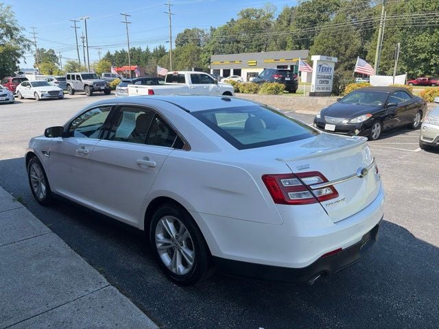 2016 Ford Taurus SEL Photo in Lynchburg VA 24502