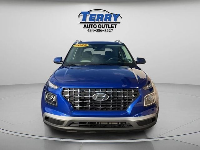 2025 Hyundai Venue SEL Photo in Lynchburg VA 24502