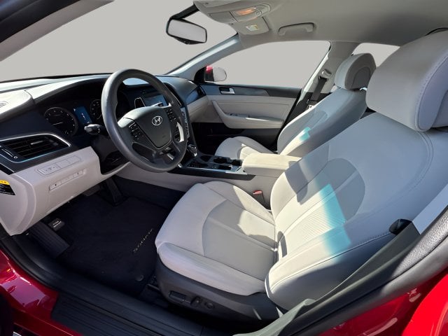 2017 Hyundai Sonata Sport Photo in Lynchburg VA 24502