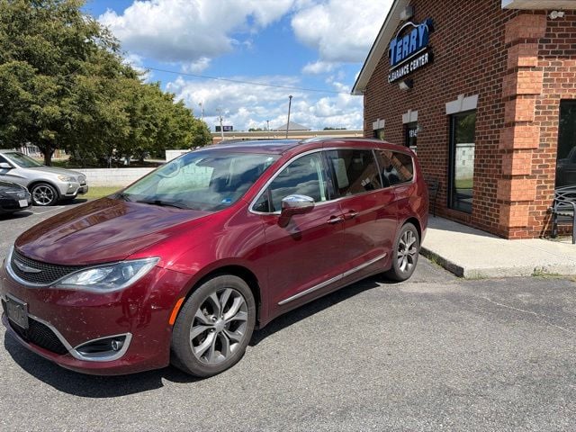 2017 Chrysler Pacifica Limited Photo in Lynchburg VA 24502